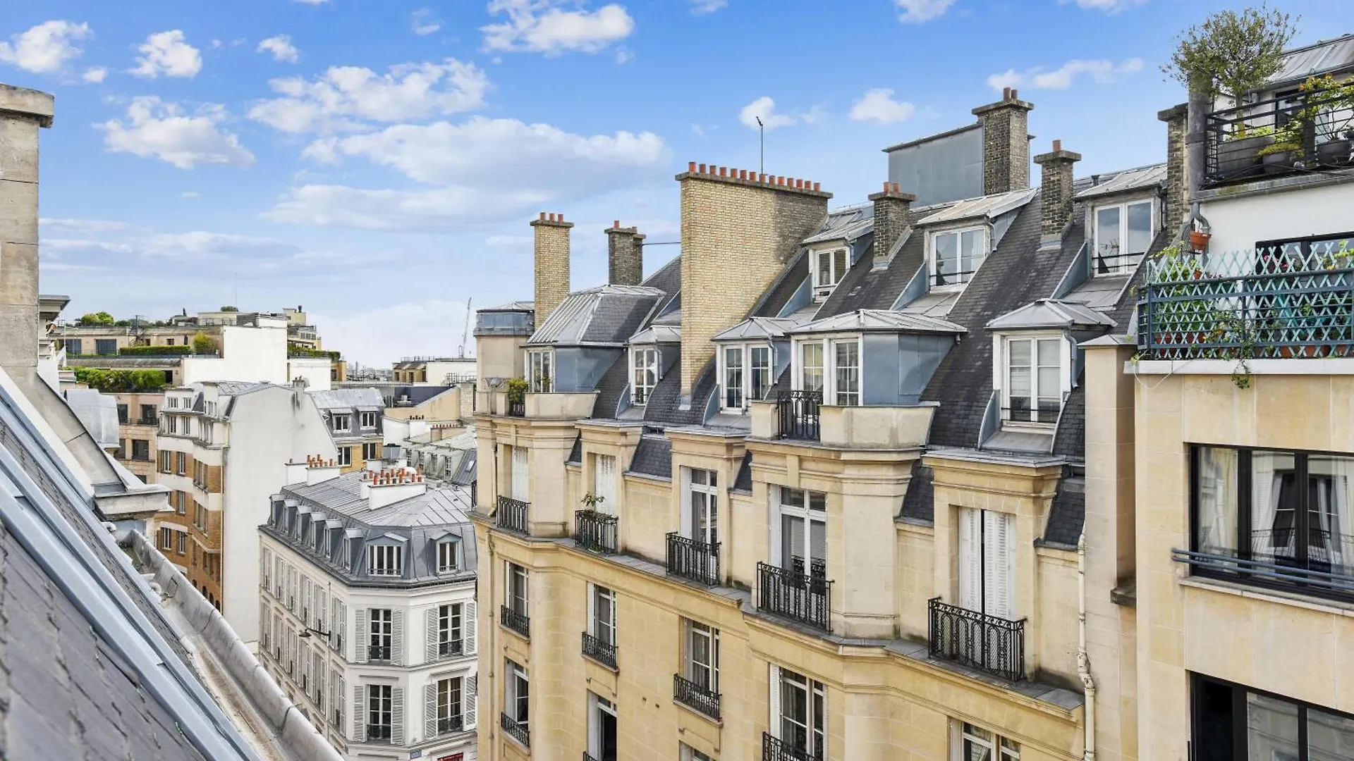 Studio Avec Balcon L'Arc De Triomphe Paris France